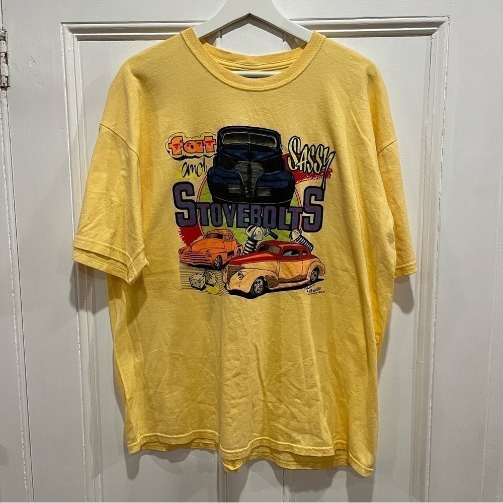 Gildan Fat and Sassy Stovebolts muscle car T-shirt. XL yellow